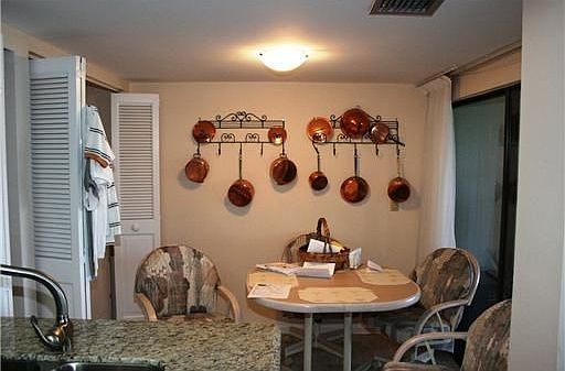 5th image of 1640 Twelve Oaks Way APT 102