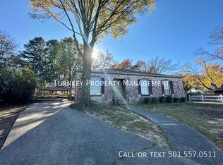 9705 Overby Ct, Little Rock, AR 72205