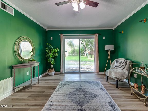 4th image of 11040 E Dogwood Dr