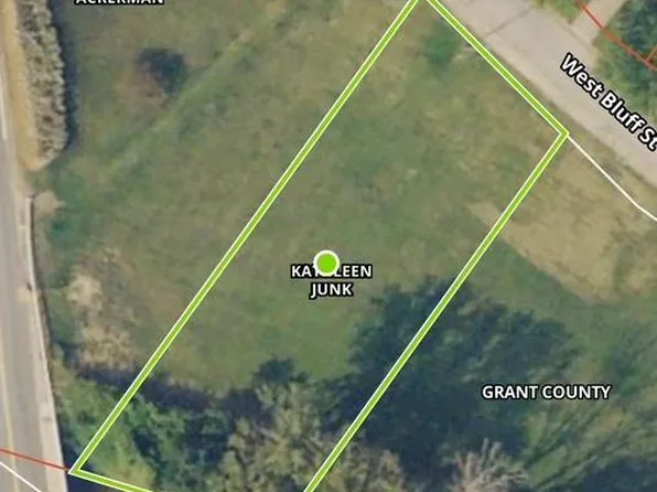 702 Bluff Street, Cassville, WI 53806