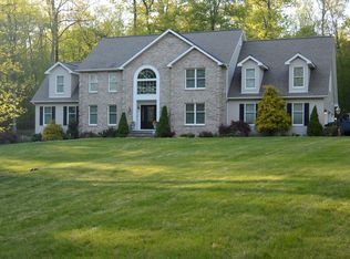 38 Jeremy Dr, New Fairfield, CT 06812