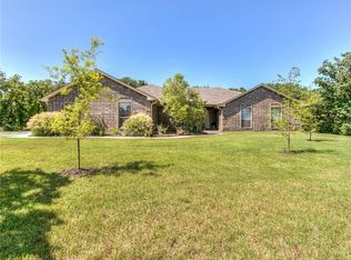 3166 E Simmons Rd, Edmond, OK 73034
