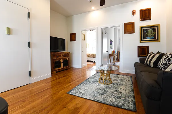 Rented by Brick&Mortar | media 5