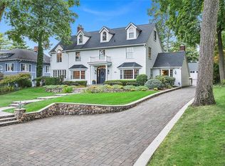 136 Crest Rd, Ridgewood, NJ 07450