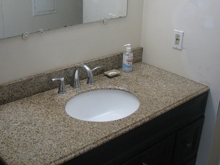 3421 Sanford Ave #HOUSE — Photo 5