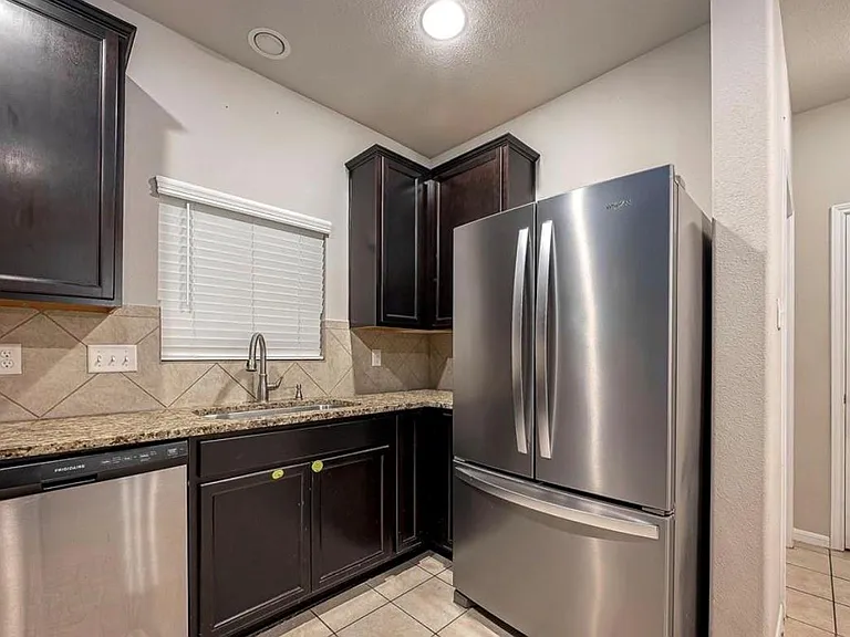 6409 Hollock Meadows Ln — Photo 9