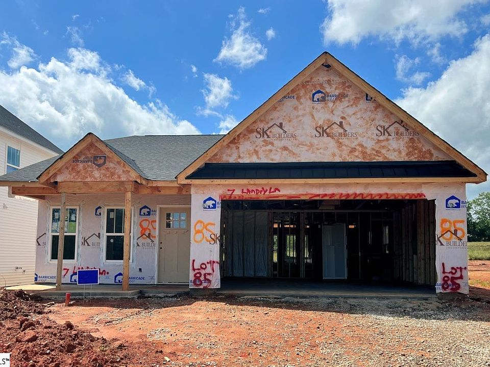 1st image of 7 Landry Ln