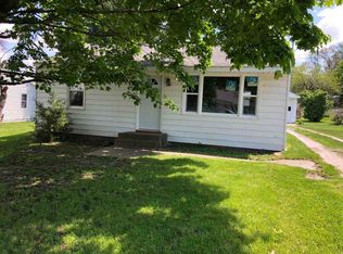 1031 3rd St E, Milan, IL 61264