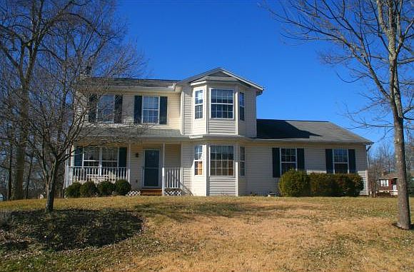 1st image of 1061 Woodland Cir