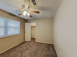 2705 Fern Creek Ln, Pearland, TX 77581