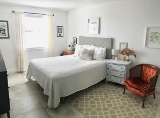 677 SW 9th Ave APT 406, Miami, FL 33130
