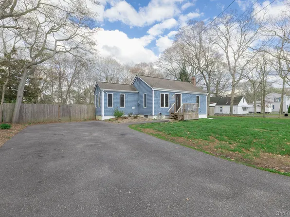 305 Whittier Drive, Mastic Beach, NY 11951