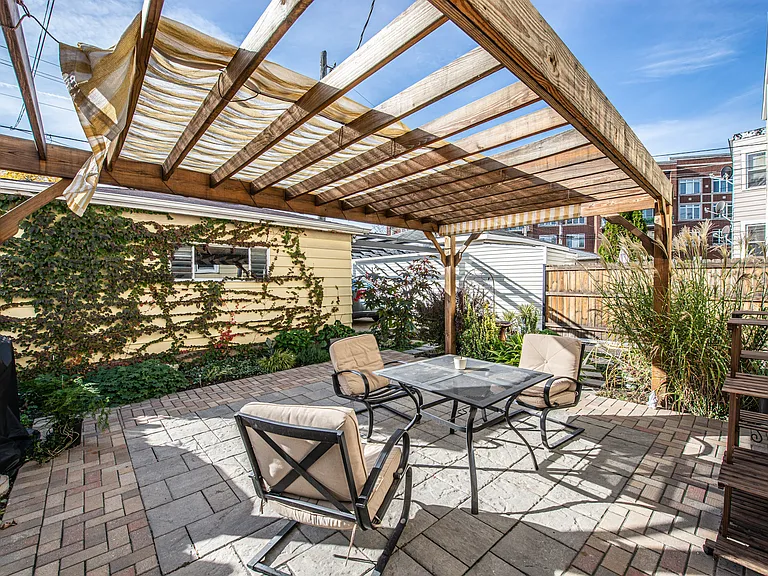 5013 W Montrose Ave #G — Photo 32