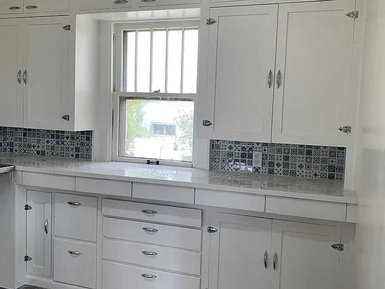 1017 E Harney St #1 — Photo 4