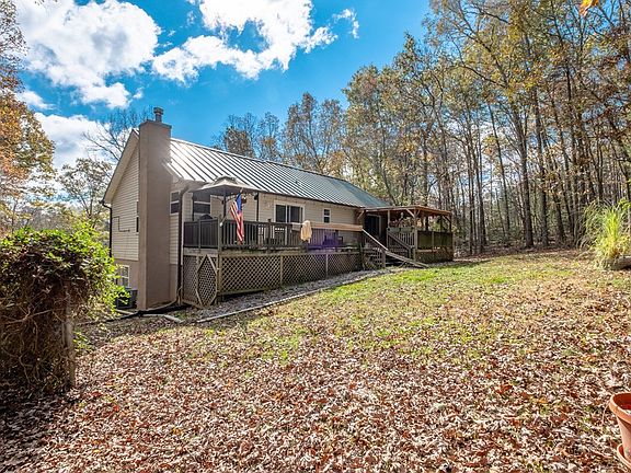 4th image of 133 Breeze Hill Ln