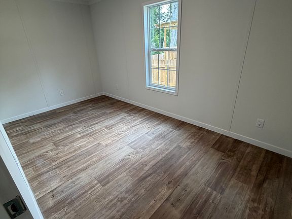 3rd image of 102 Adams St