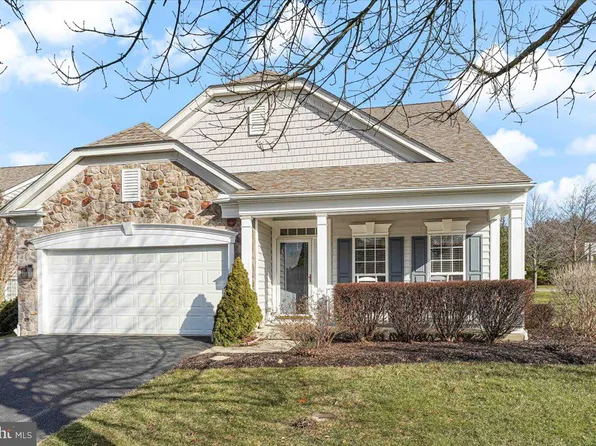 118 Petunia Dr, Kennett Square, PA 19348