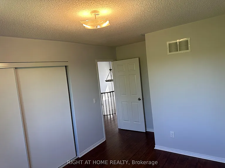 7240 Village Walk — Photo 14