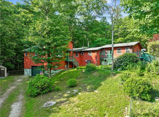 67 Spruce Peak Rd, Acme, PA 15610