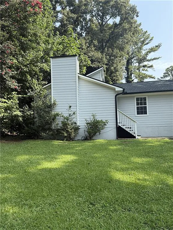 2 bed, 2.0 bath, 2160 sqft, $1,700 — Photo 1