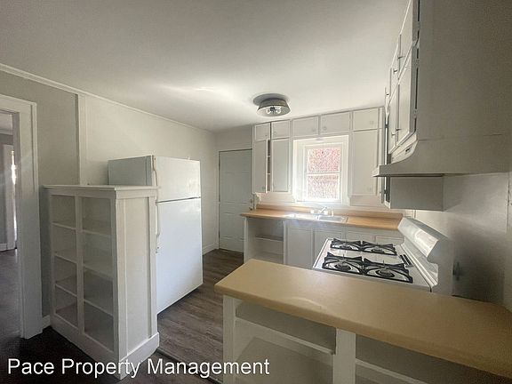 5th image of 500 S Maryland St Unit B