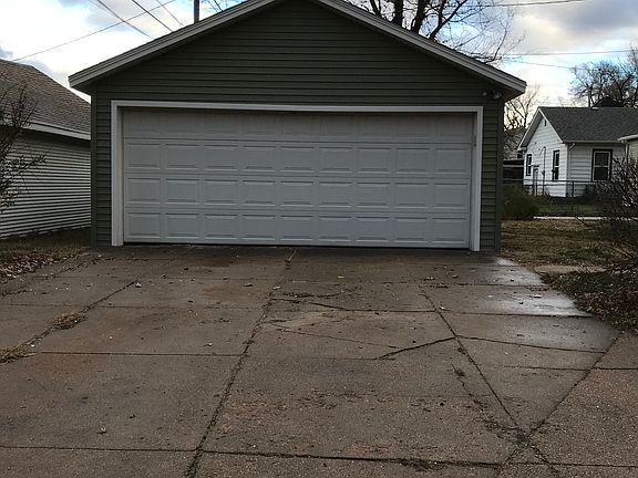 2 car garage