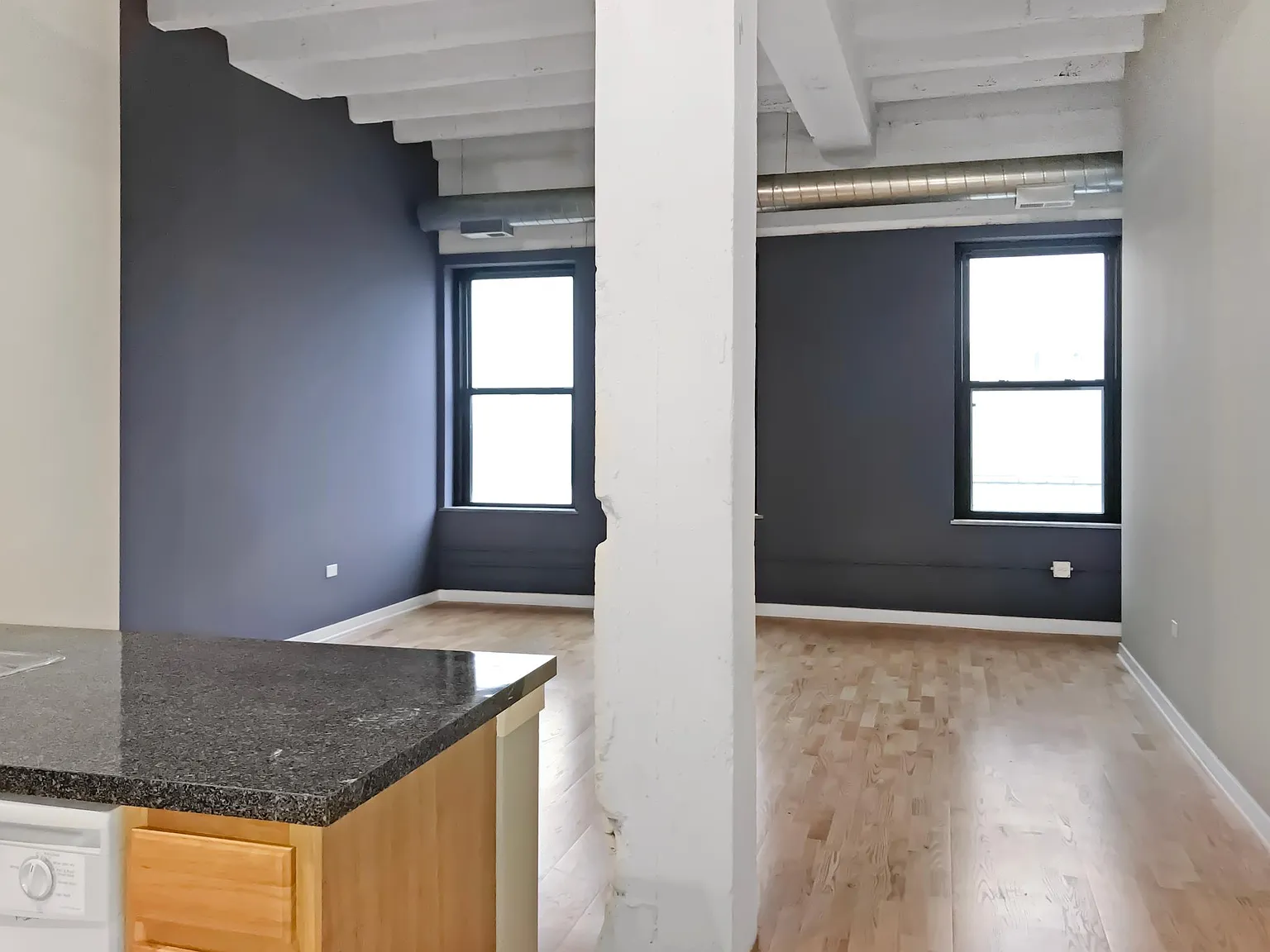 4015 N Milwaukee Ave — Photo 4