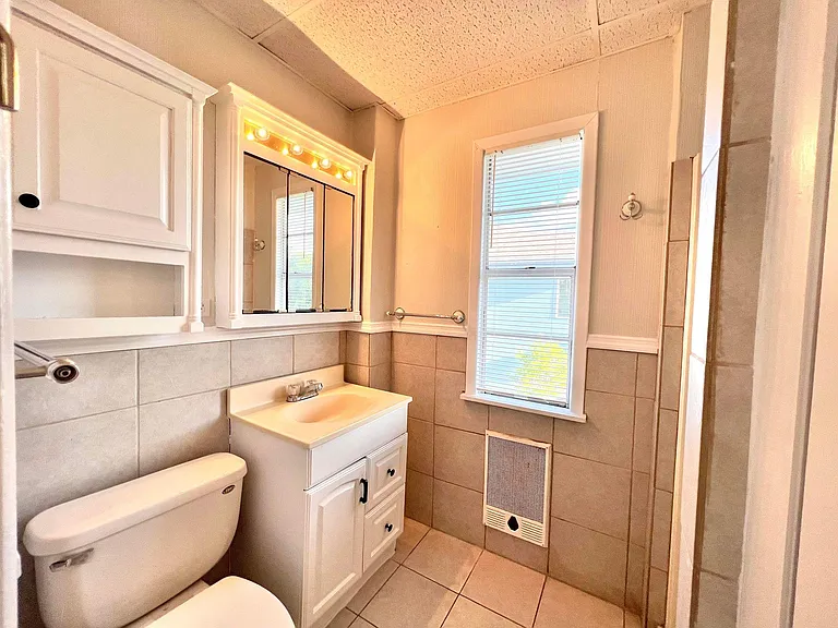 451 Skinner Blvd #C — Photo 7
