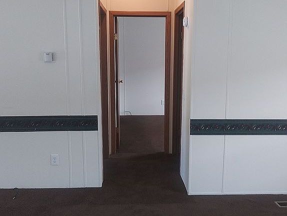 4th image of 518 White Willow Dr