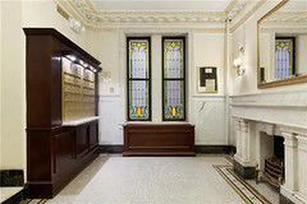 Rented by Raz Realty | media 7