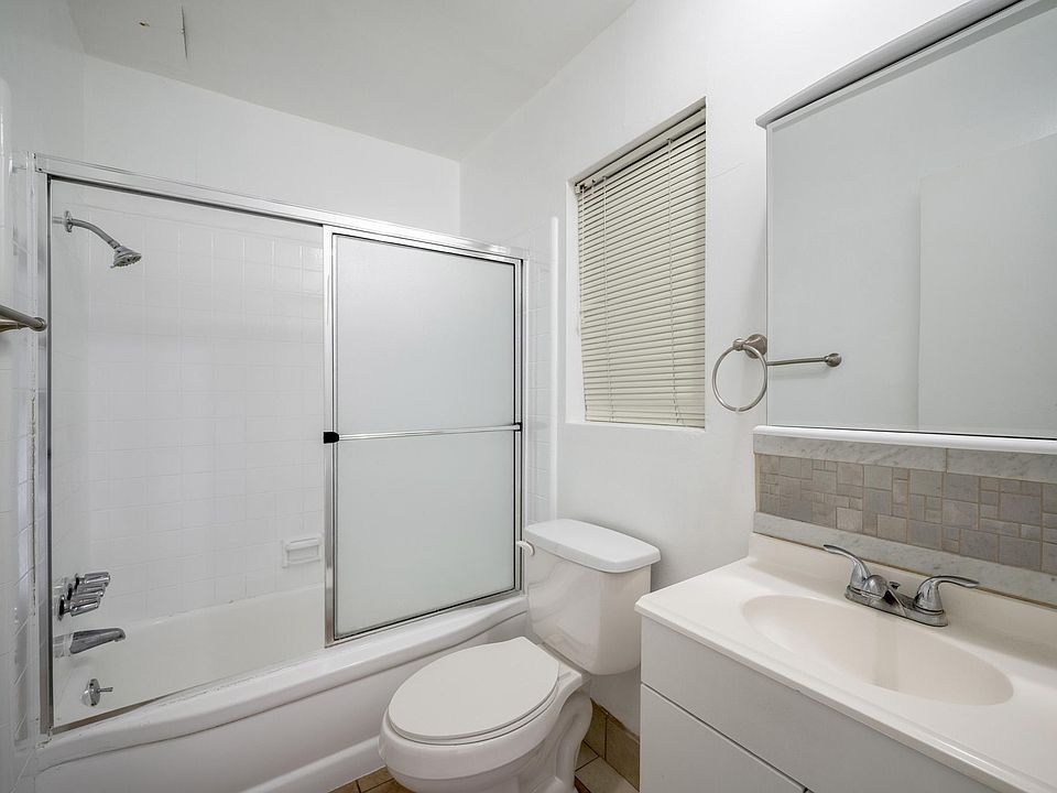 1st image of 1025 E Lomita Ave #4