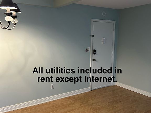 3rd image of 840 Malabu Dr APT 201