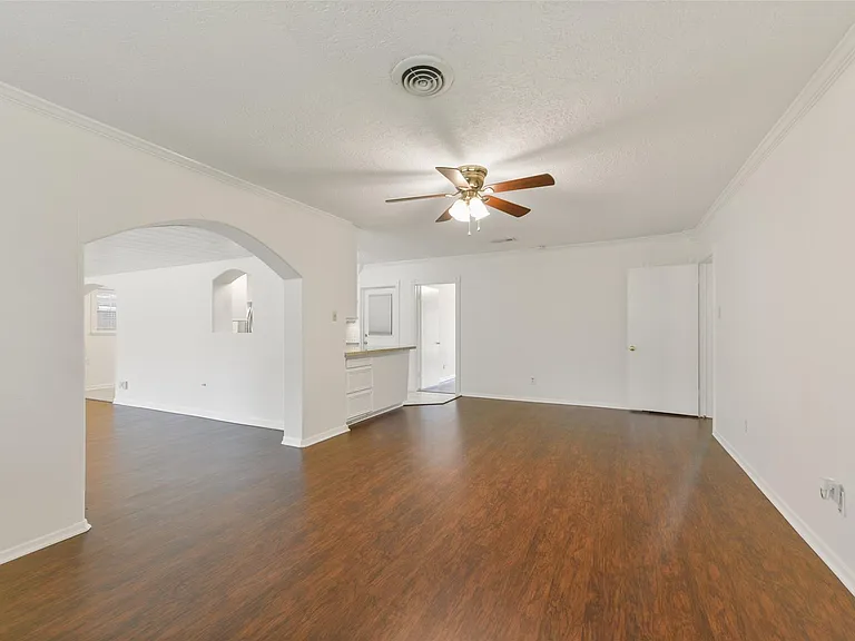 10515 Eddystone Dr — Photo 7