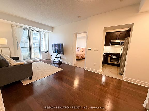 4th image of 35 Balmuto St #2208