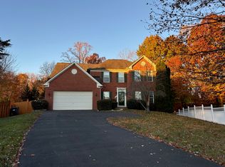 4155 Cardinal Crest Dr, Woodbridge, VA 22193