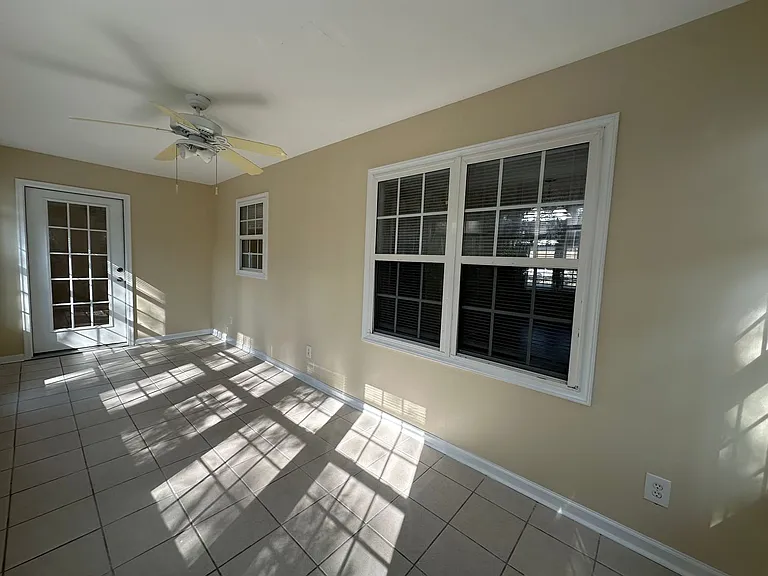 204 Grandford Pl — Photo 15
