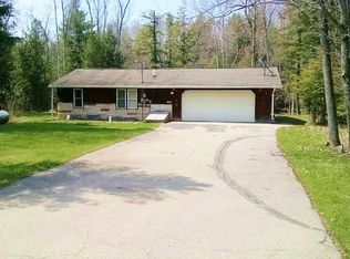 10817 Randall Ln, Suring, WI 54174