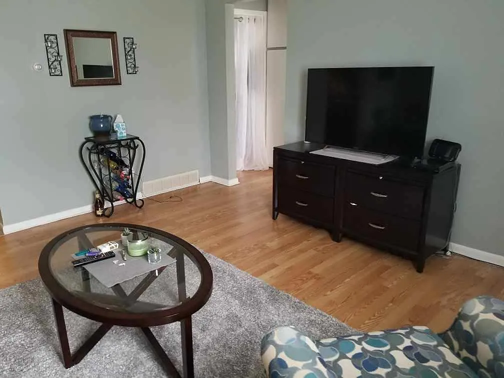 1 bed, 600 sqft, $940 — Photo 2