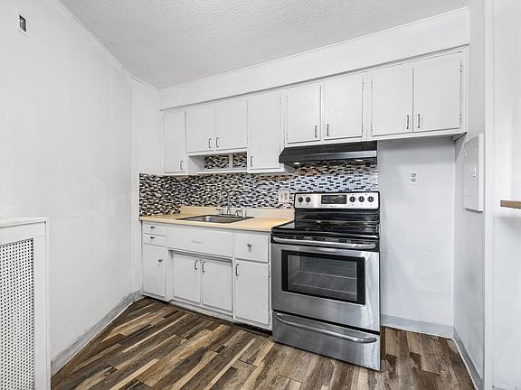 5th image of 100 Lanark Rd APT 8