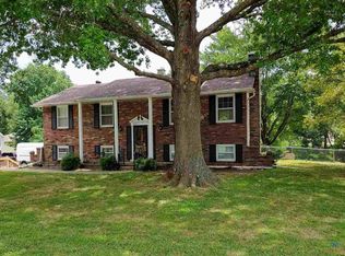 2202 Antioch Dr, Clinton, MO 64735