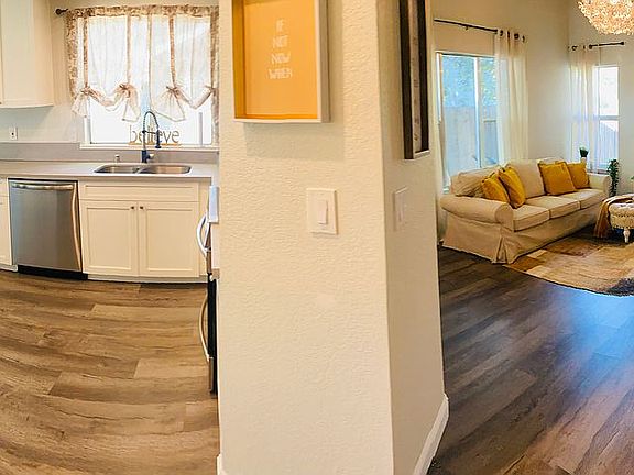 4th image of 1153 Socorro Way