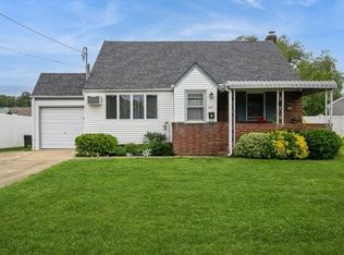 487 17th St, West Babylon, NY 11704