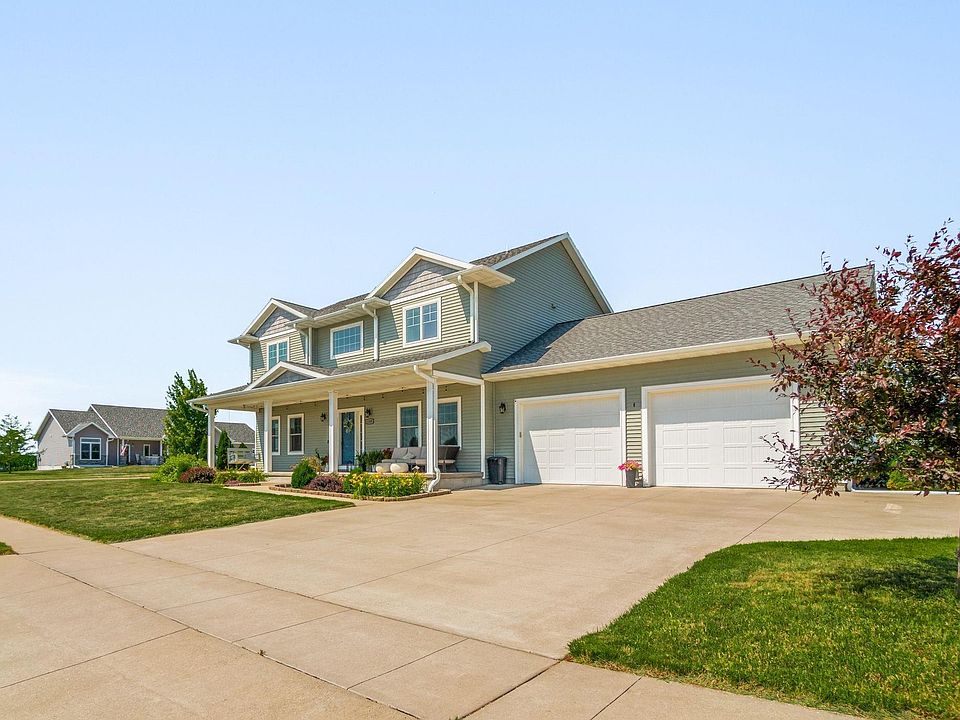 1309 Comstock St, La Porte City, IA 50651 Zillow