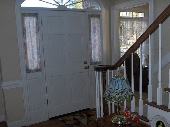 3rd image of 813 Short Spoon Cir