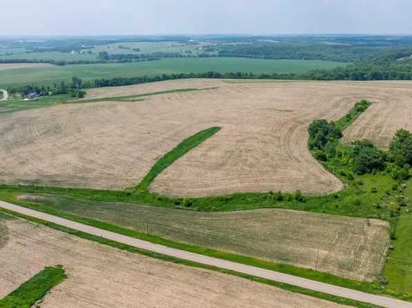 152 M/L Walnut Rd, Darlington, WI 53530