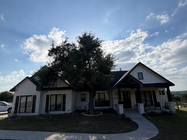 115 N Calvin Barrett, Blanco, TX 78606