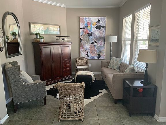 3rd image of 10004 Seymour Way