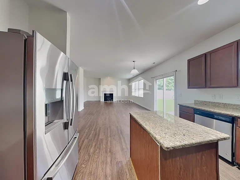 8921 Gray Willow Rd — Photo 4