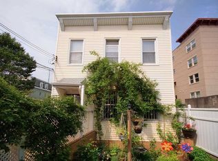 120 41st St, Union City, NJ 07087
