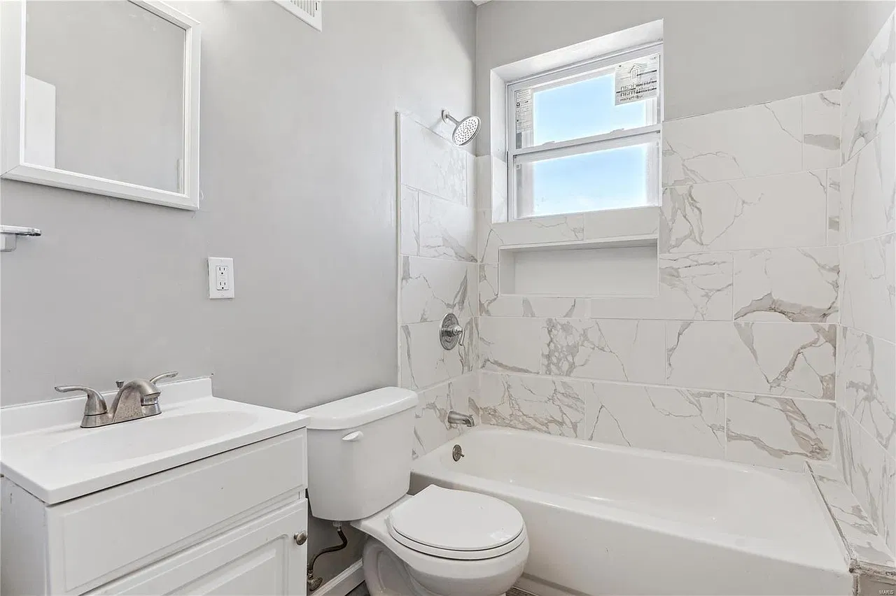 1843 Rauschenbach Ave — Photo 3